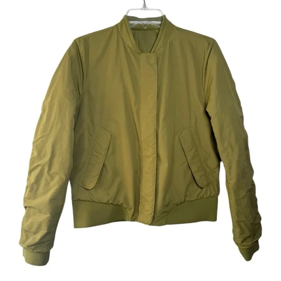 Lululemon Warm Two Way Reversible Bomber Jacket Size 8 Mossy Green Quilted - Picture 6 of 15